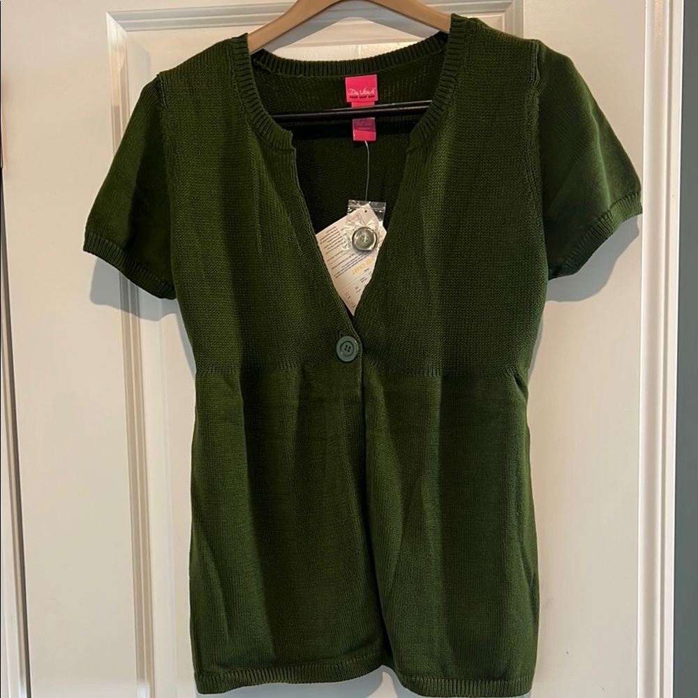 Du Jour Green Buttoned Blouse with Fitted Cuffed Sleeves